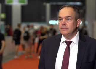 Ponad połowa firm z sektora przemysłowego ma problem z pozyskaniem kadr. Wciąż potrzebna jest promocja zawodów technicznych wśród młodzieży