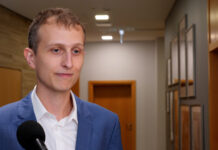 Sztuczna inteligencja przyspiesza powstanie leków. Rozwiązanie polskiej firmy pomaga szybciej tworzyć nowe związki chemiczne