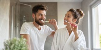 Domowe sposoby na piękny uśmiech między wizytami u dentysty